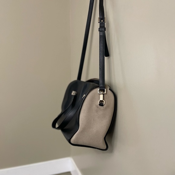 Kate Spade Black and Tan leather Purse Parker Street Collection - Picture 9 of 16